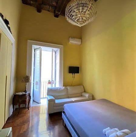 Il Salotto B&B Napoli Eksteriør billede