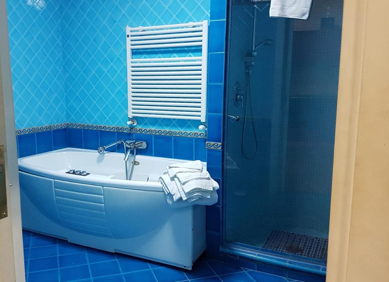 Il Salotto B&B Napoli Eksteriør billede